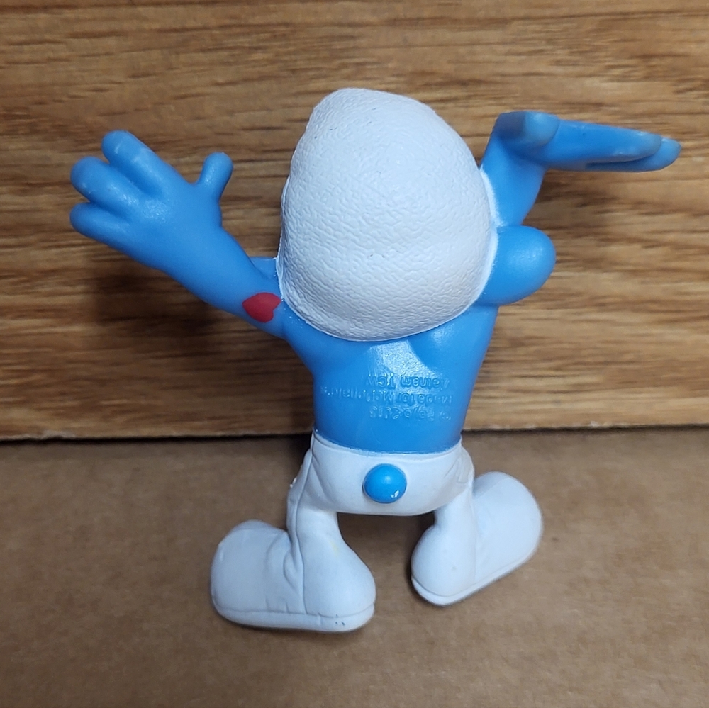 Mcdonald's 2013 Hefty Smurf Happy Meal Toy - Picture 4 of 7